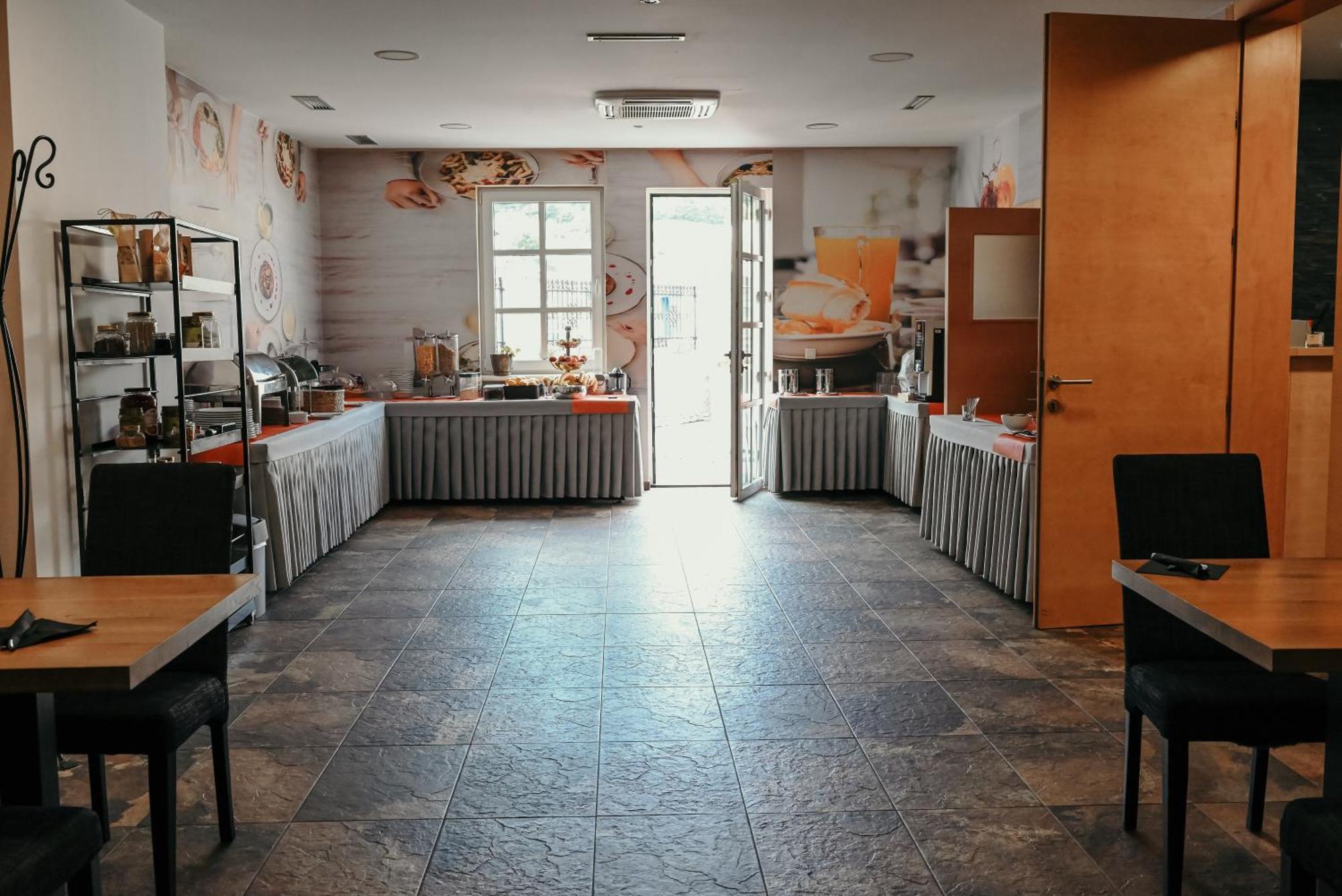 Boutique Hotel Ukus Tesanj Buitenkant foto