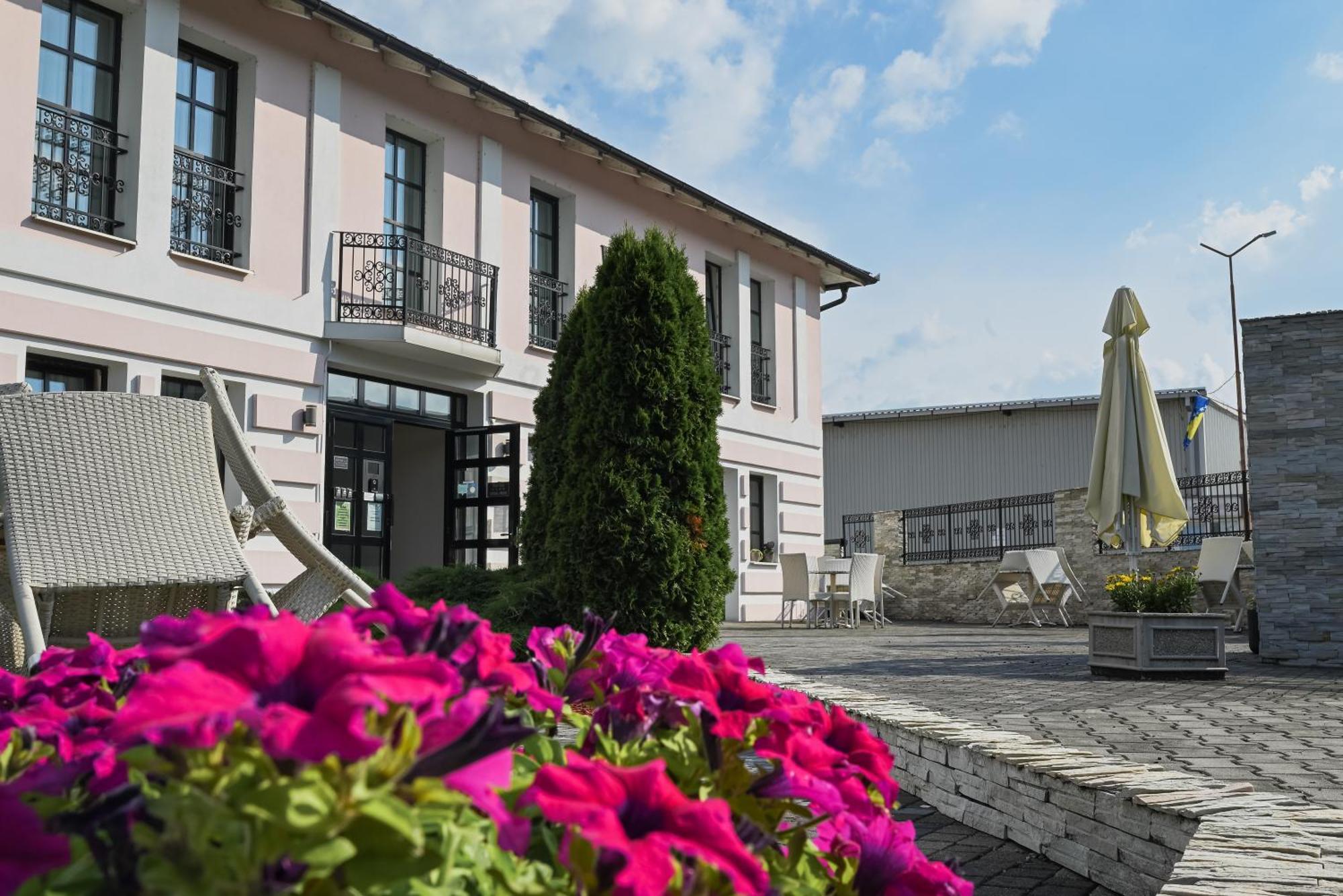Boutique Hotel Ukus Tesanj Buitenkant foto